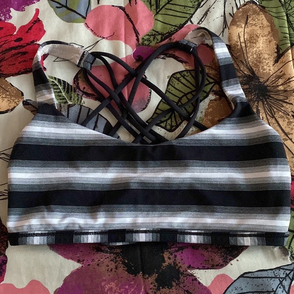 Lululemon Free To Be Wild Bra - Picture 5 of 6